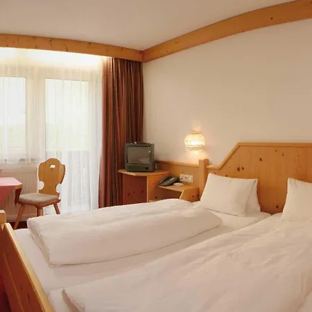 Alpenfriede فندق يرتسنز