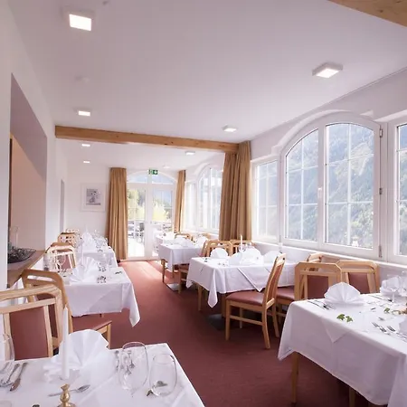 Hotell Alpenfriede 3*