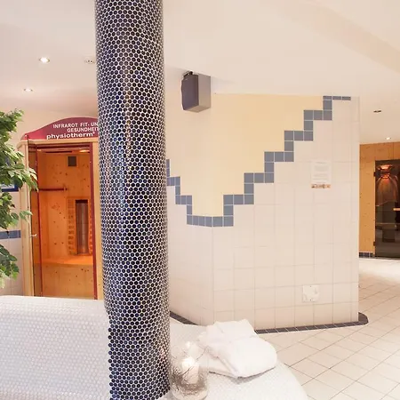 Hotel Alpenfriede 3*
