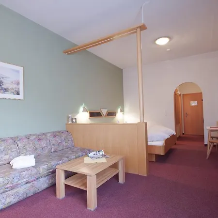 Hotel Alpenfriede 3*