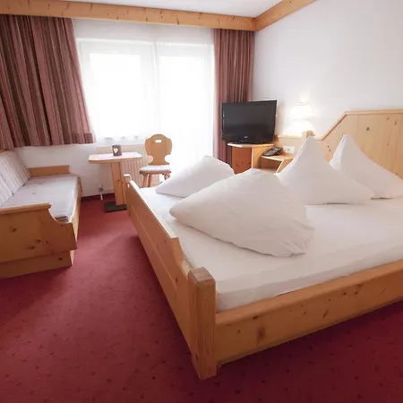 Hotel Alpenfriede Jerzens