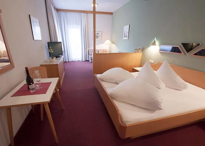 Отель Alpenfriede